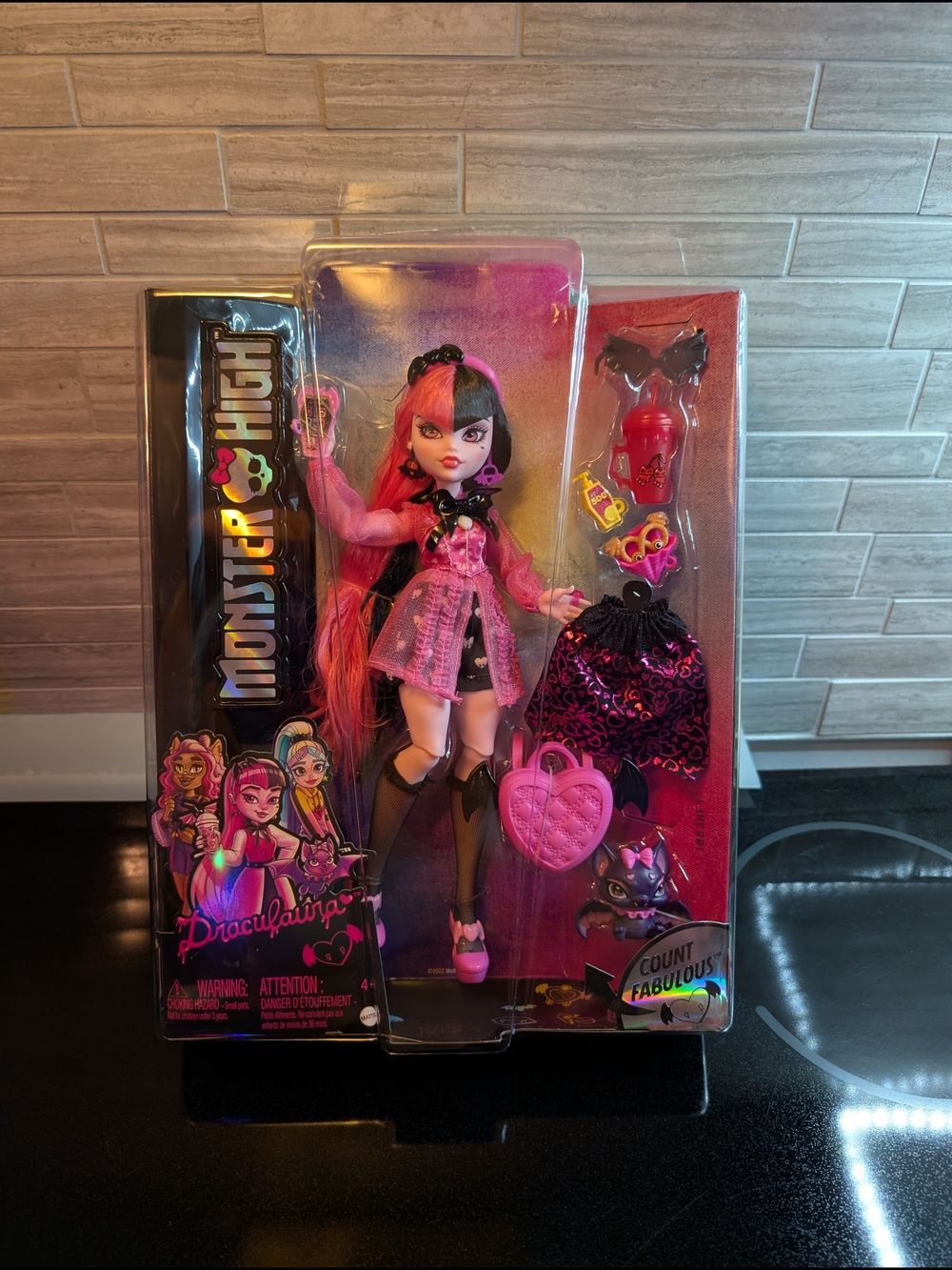 Monster High Doll in Pink, Original G3, Fashion Set